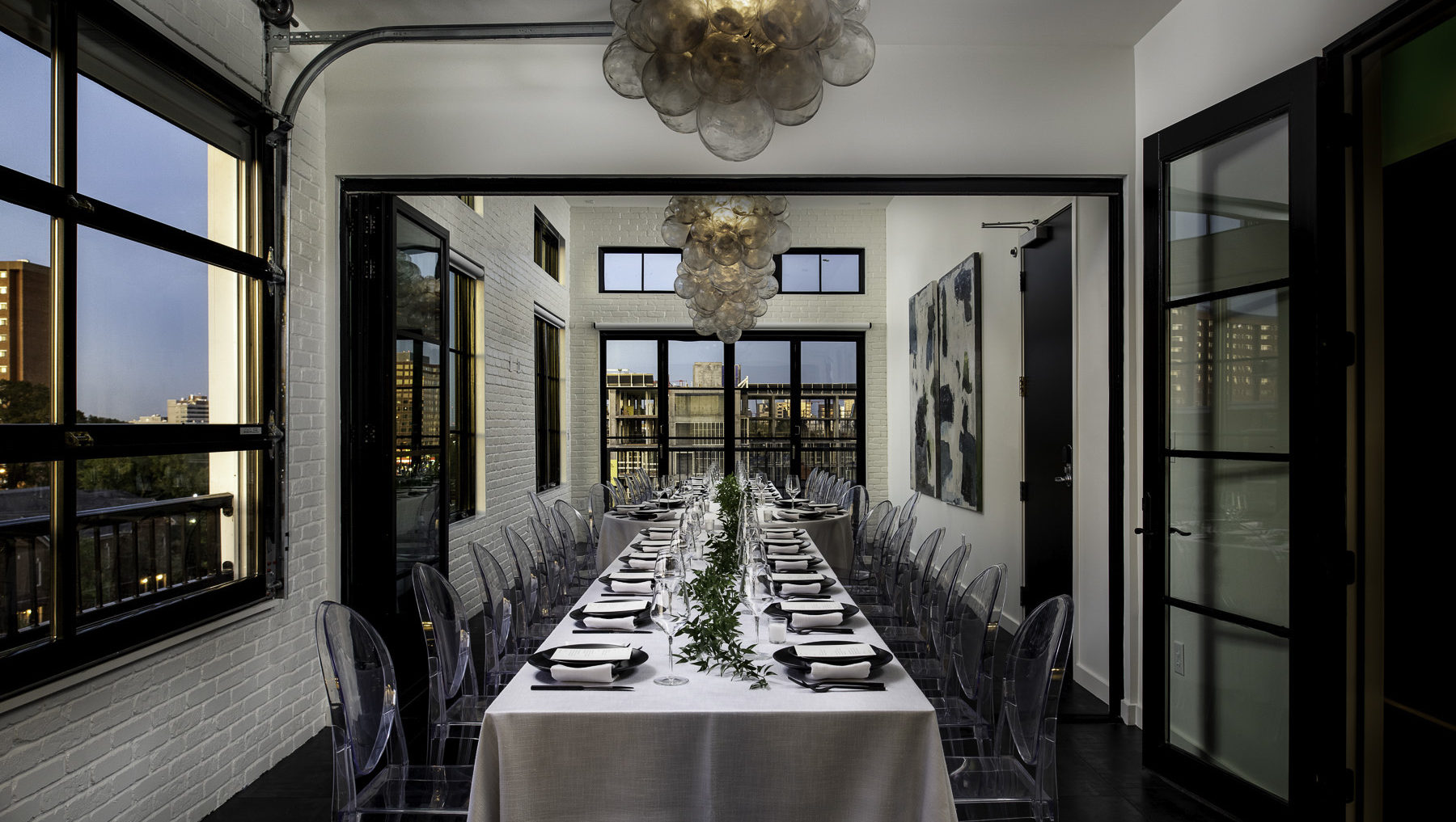 the dining room at 121