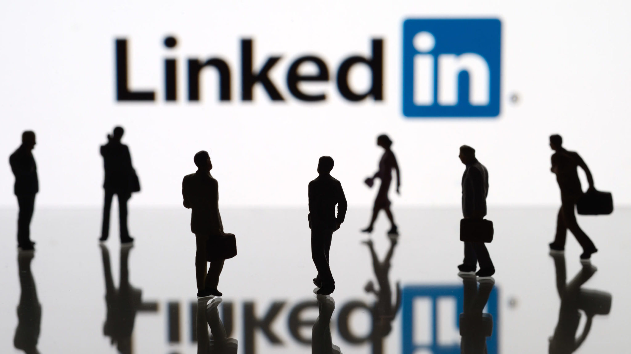 Etiquette Tips For Job Hunting On Social Media Smart Meetings