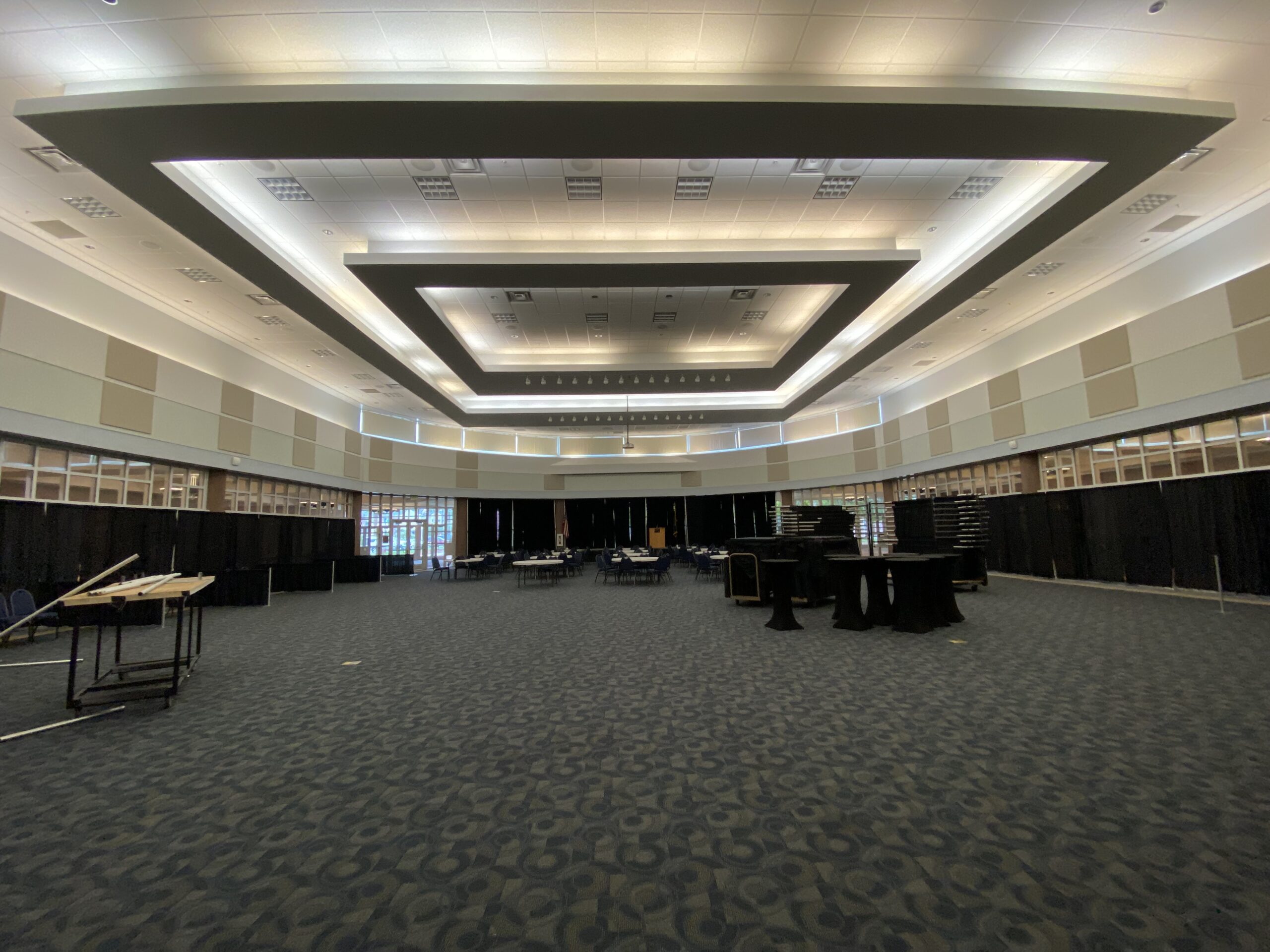 ballroom space at dixie convention center