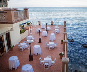 oceanfront outdoor space at monterey plaza hotel