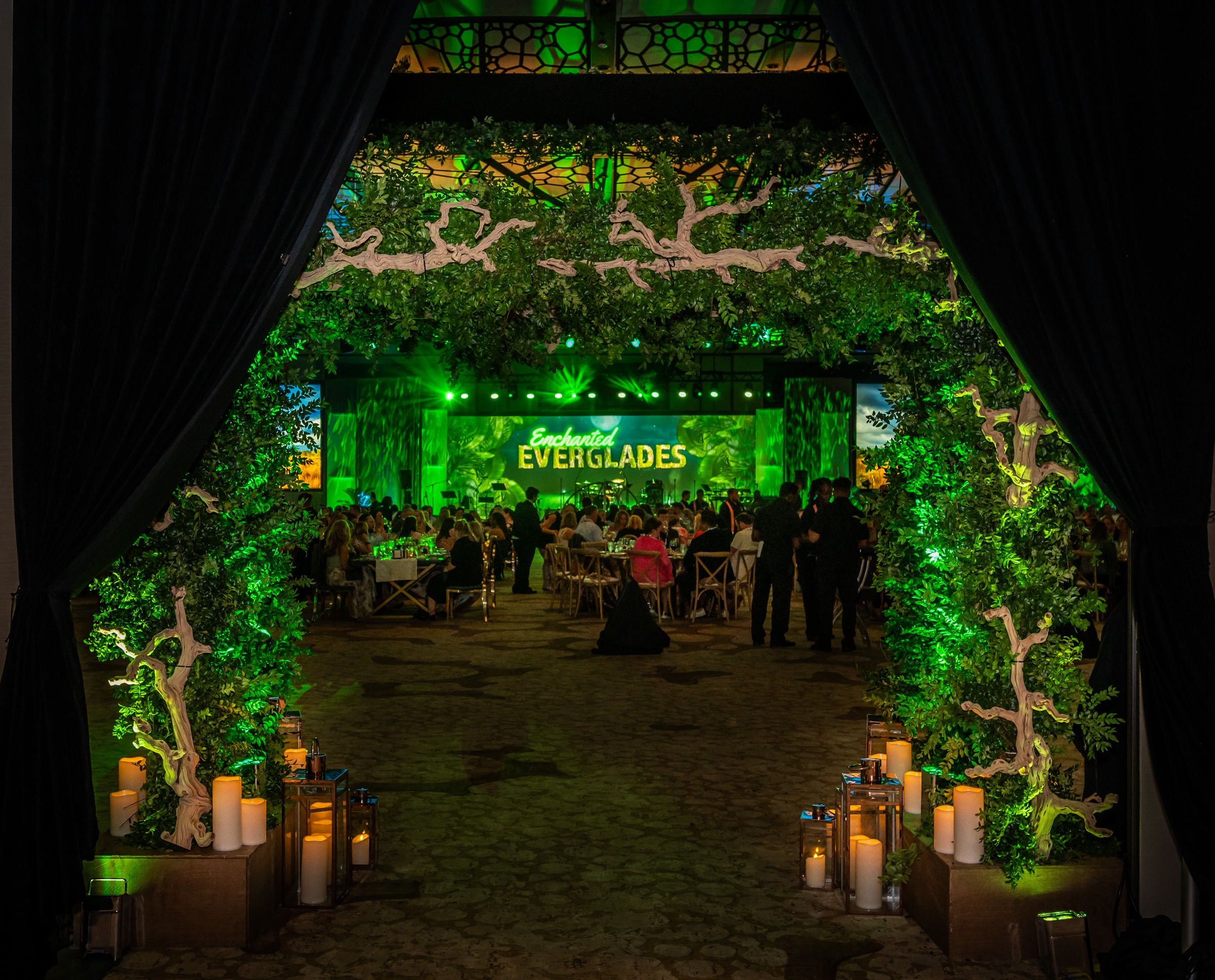 tree-lined entrance at FICP event in Marco Island, Florida