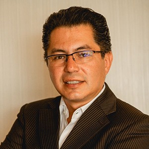 headshot of Axel Najera