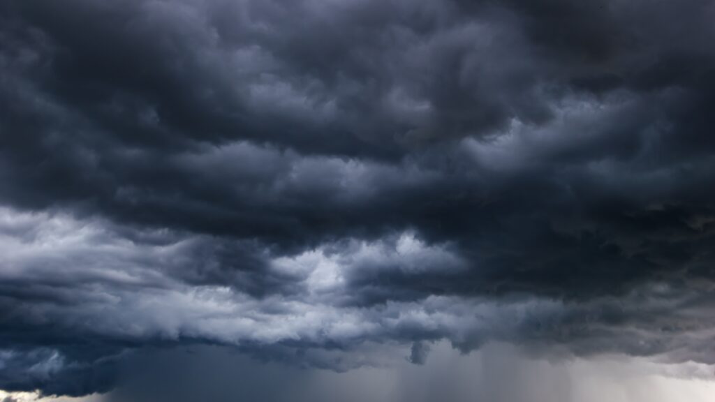 dark sky with heavy clouds converging